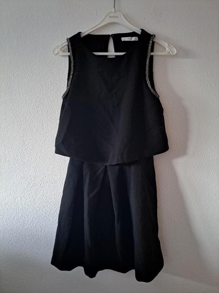 zwarte mango jurk maat xs, Kleding | Dames, Jurken, Zo goed als nieuw, Maat 34 (XS) of kleiner, Zwart, Boven de knie, Ophalen of Verzenden
