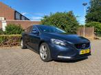 Volvo V40 1.6 T4 Momentum, Voorwielaandrijving, Gebruikt, Zwart, 4 cilinders