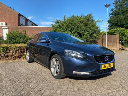 Volvo V40 1.6 T4 Momentum, Auto's, Volvo, Bedrijf, Te koop, V40, ABS, Airbags, Airconditioning, Boordcomputer, Centrale vergrendeling
