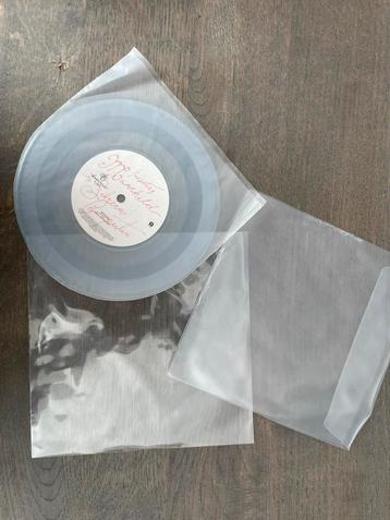 Manchild - Sabrina Carpenter - 7 inch single beschikbaar voor biedingen