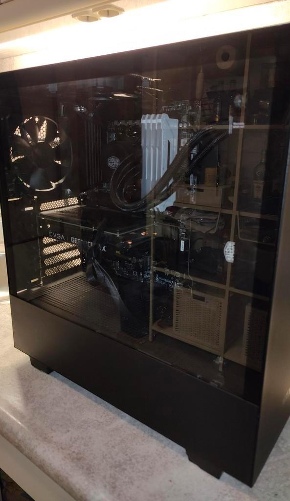 Game computer zwart, Computers en Software, Desktop Pc's, Zo goed als nieuw, 4 Ghz of meer, Gaming, Ophalen