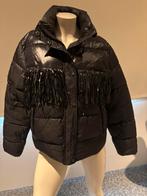 Nikkie winterjas met franjes maat 38, Kleding | Dames, Jassen | Winter, Maat 38/40 (M), Verzenden, ., Zwart