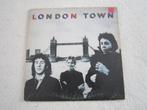 lp van Wings ( met Poster) – London Town, Ophalen of Verzenden, Gebruikt, 12 inch, Poprock