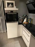 Gratis Keuken deels met apparatuur– Demonteren en Afvoeren, Ophalen, Gebruikt, Wit, Hoekkeuken