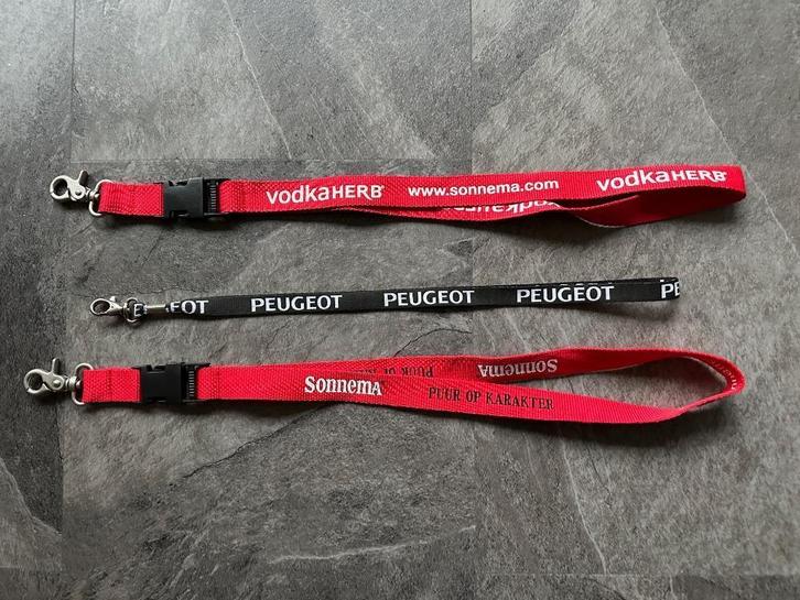 3 sleutelkoorden Sonnema en Peugeot sleutelkoord., Verzamelen, Merken en Reclamevoorwerpen, Gebruikt, Gebruiksvoorwerp, Ophalen of Verzenden