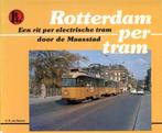 Boek : Een rit per elektrische tram door de Maasstad, Ophalen of Verzenden, Zo goed als nieuw, Tram, Boek of Tijdschrift