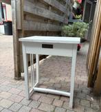 Witte (bijzet)tafel/kastje met opbergruimte / BIEDEN MAG!, Minder dan 55 cm, Gebruikt, Rechthoekig, Hout