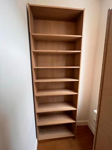 Ikea BILLY boekenkast eikenfineer met opzetstuk