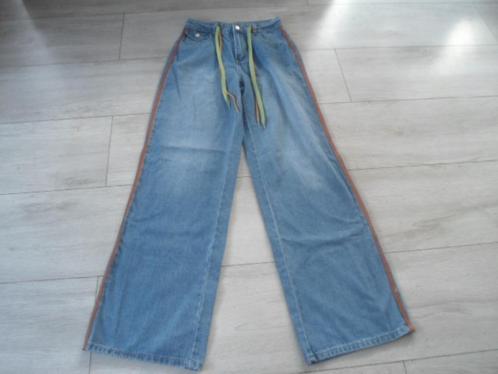 NIEUW! Shein; Wijde spijkerbroek met leuke details; maat 27, Kleding | Dames, Spijkerbroeken en Jeans, Nieuw, W27 (confectie 34) of kleiner