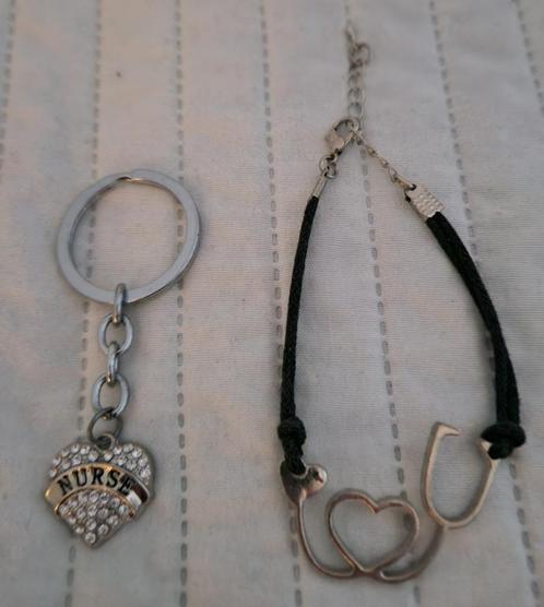 Set armband sleutelhanger stethoscoop nurse verpleegkundige, Sieraden, Tassen en Uiterlijk, Overige Accessoires, Zo goed als nieuw