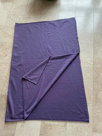 Fleece deken beschikbaar voor biedingen