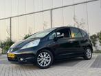 Honda Jazz 1.4 Comfort | dealeronderhouden | trekhaak | apk, Auto's, Honda, Voorwielaandrijving, 1046 kg, Zwart, Zwart