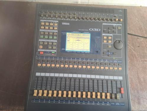 Digitaal Yamaha 03D mengpaneel, Muziek en Instrumenten, Mengpanelen, Gebruikt, Microfooningang, Ophalen