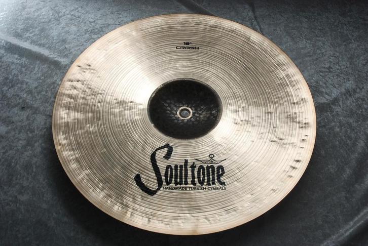 NIEUW!  Soultone Gospel crash 1476gr 18 inch  <25251999>, Muziek en Instrumenten, Instrumenten | Onderdelen, Nieuw, Drums of Percussie