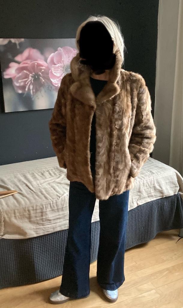 bontjas kort model, Kleding | Dames, Jassen | Winter, Zo goed als nieuw, Maat 38/40 (M), Bruin, Verzenden
