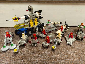 Lego classic space 10 sets beschikbaar voor biedingen