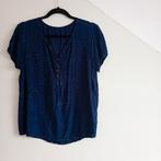 Blauwe bloes met stippen - Maat 38, Kleding | Dames, Blouses en Tunieken, Ophalen of Verzenden, Gedragen, Maat 38/40 (M), Blauw