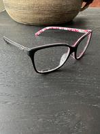 Oakley bril dames, Sieraden, Tassen en Uiterlijk, Zonnebrillen en Brillen | Dames, Bril, Oakley, Ophalen of Verzenden