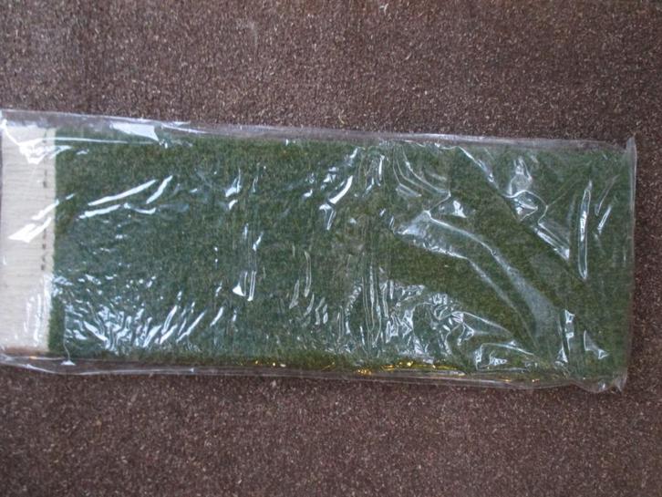 Grasmat donkergroen, ook geschikt voor oneffen ondergrond, Hobby en Vrije tijd, Modeltreinen | H0, Nieuw, Ophalen of Verzenden