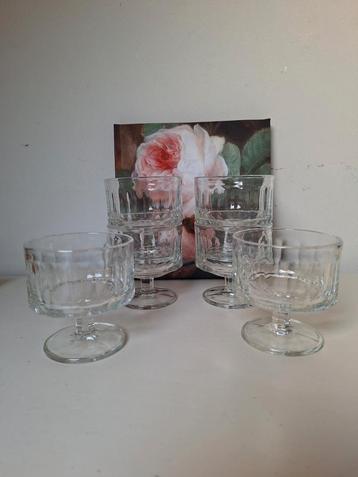 6 Vintage Fidenza Italy champagne EsMa coupes, stapelbaar  beschikbaar voor biedingen