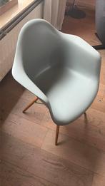 Eetkamerstoel zuiver, Ophalen, Zo goed als nieuw, Eén