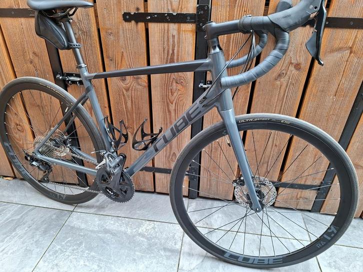 Racefiets cube attain SL grey/ black 2021, Fietsen en Brommers, Fietsen | Racefietsen, Zo goed als nieuw, Overige merken, Ophalen