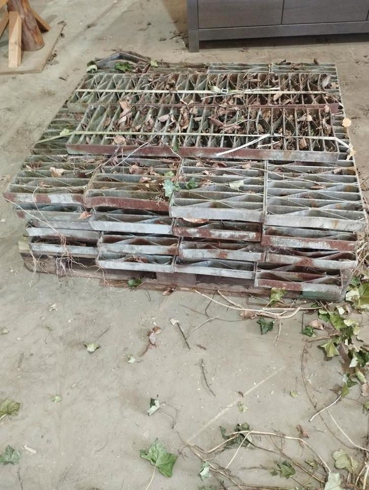 Stalen roosters schoonloop rooster, Doe-het-zelf en Verbouw, Tegels, Gebruikt, Vloertegels, Overige materialen, 60 cm of meer