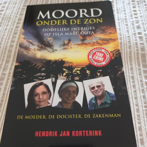 Hendrik Jan Korterink - Moord onder de zon, Boeken, Thrillers, Zo goed als nieuw, Nederland, Ophalen of Verzenden