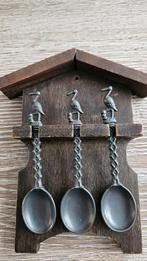 Lepelsrekje + 3 tinnen lepels met ooievaar, Antiek en Kunst, Ophalen of Verzenden