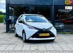 Toyota Aygo 1.0 VVT-i x-fun, Auto's, Voorwielaandrijving, Gebruikt, Euro 6, 4 stoelen
