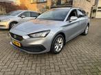 SEAT Leon Sportstourer 1.5 eTSI Style BnsIn Standkachel/Stuu, Auto's, Seat, 12 maanden, Euro 6, 4 cilinders, Leon