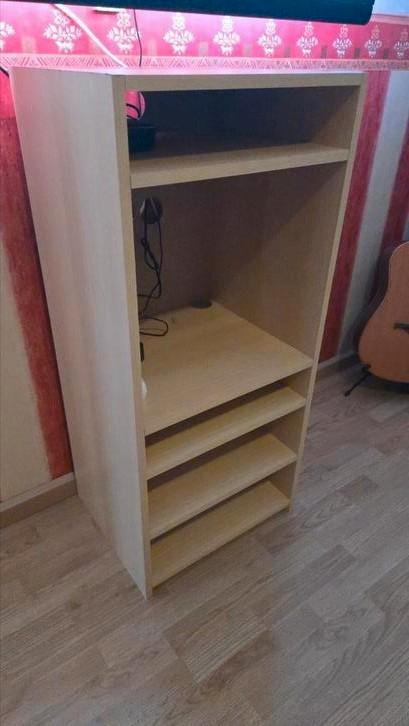 Gratis Klein TV meubel (hand gemaakt) fineer., Huis en Inrichting, Kasten | Televisiemeubels, Gebruikt, Minder dan 100 cm, 25 tot 50 cm