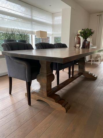 Massief Eiken Kloostertafel beschikbaar voor biedingen