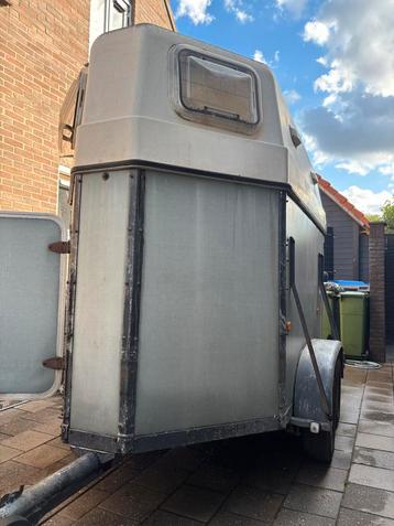 2-Paards Trailer beschikbaar voor biedingen
