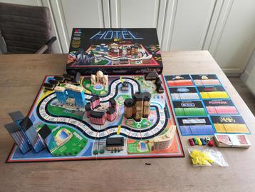 spel Hotel - vintage beschikbaar voor biedingen