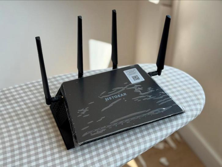 Router Nighthawk X4S USB3.0 Media server, Computers en Software, Routers en Modems, Zo goed als nieuw, Ophalen of Verzenden