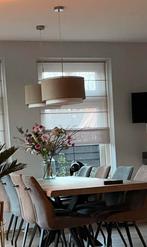 Twee stoffen lampenkappen licht taupe, Huis en Inrichting, Lampen | Hanglampen, Ophalen, Zo goed als nieuw, Stof, Minder dan 50 cm