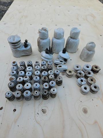 Porselein Stroomgeleiders / Isolatoren beschikbaar voor biedingen