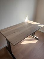 Verstelbaar bureau 140x80, Huis en Inrichting, Ophalen, In hoogte verstelbaar, Zo goed als nieuw, Bureau