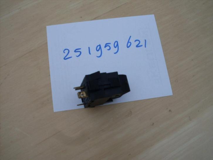 VW T3 Schakelaar Achterruitverwarming en lichtschakelaars, Auto-onderdelen, Dashboard en Schakelaars, Volkswagen, Ophalen of Verzenden