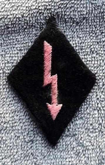 Duitse Panzer Arm Insigne Funker "radio operator" Model WW2 beschikbaar voor biedingen