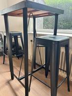 Bartafel met 2 zwarte barkrukken, Ophalen, Gebruikt, Met voetsteun, 90 cm of meer