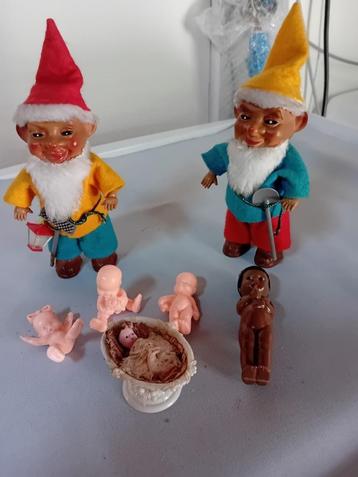 lot vinage popjes beschikbaar voor biedingen