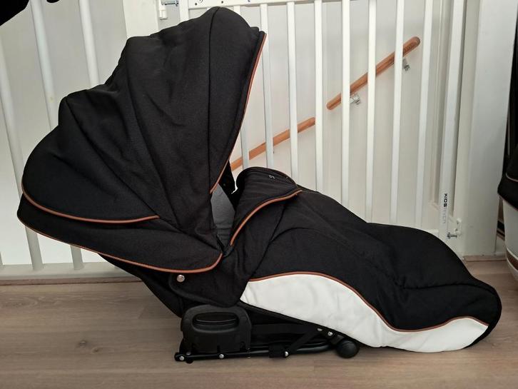 tweeling kinderwagen met autostoeltjes en isofix, Kinderen en Baby's, Kinderwagens en Combinaties, Zo goed als nieuw, Overige merken