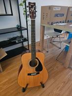 Yamaha akoestische gitaar, Muziek en Instrumenten, Snaarinstrumenten | Gitaren | Akoestisch, Ophalen, Zo goed als nieuw, Klassieke of Spaanse gitaar