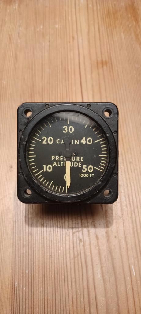 Cabine Presure Altitude meter 50.000ft, Antiek en Kunst, Antiek | Gereedschap en Instrumenten, Ophalen of Verzenden