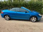 Peugeot 307 CC 2.0 | Leer | APK tot okt 2026, Auto's, Peugeot, Voorwielaandrijving, 74 €/maand, Zwart, 4 cilinders
