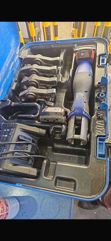 Geberit Novopress ACO 203  Persmachine perstang beschikbaar voor biedingen