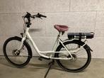 Stella Mamafiets + Kinderzitje (Nieuw), Zo goed als nieuw, 51 tot 55 cm, 30 tot 50 km per accu, Ophalen