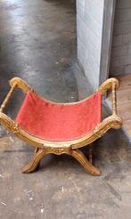 Gouden vintage curule stoel, rode jacquard bekleding barok, Antiek en Kunst, Antiek | Meubels | Stoelen en Banken, Ophalen